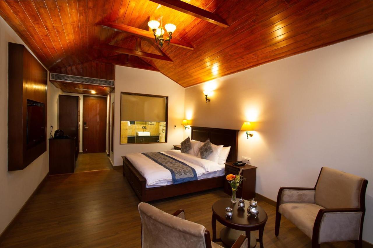Aloka Resort Manāli Екстериор снимка