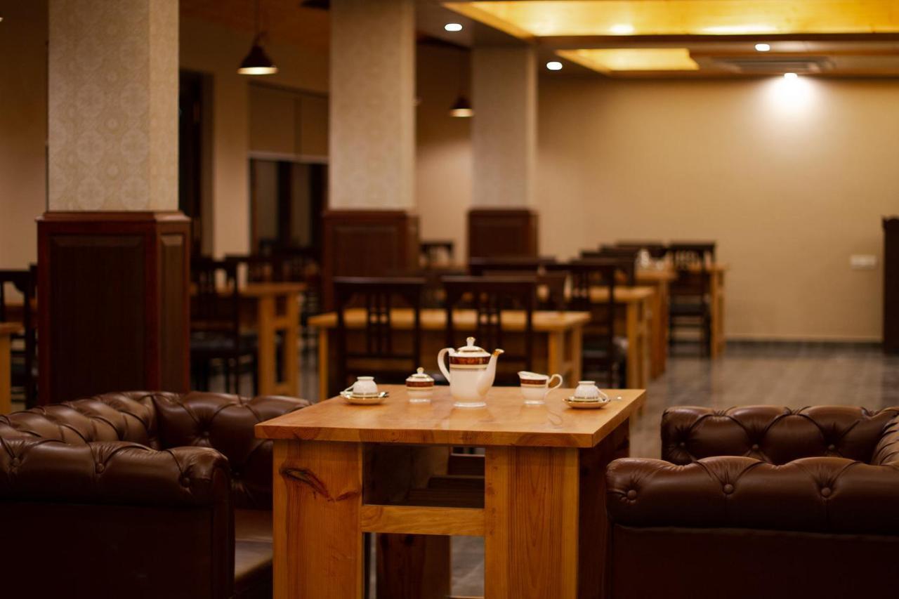 Aloka Resort Manāli Екстериор снимка