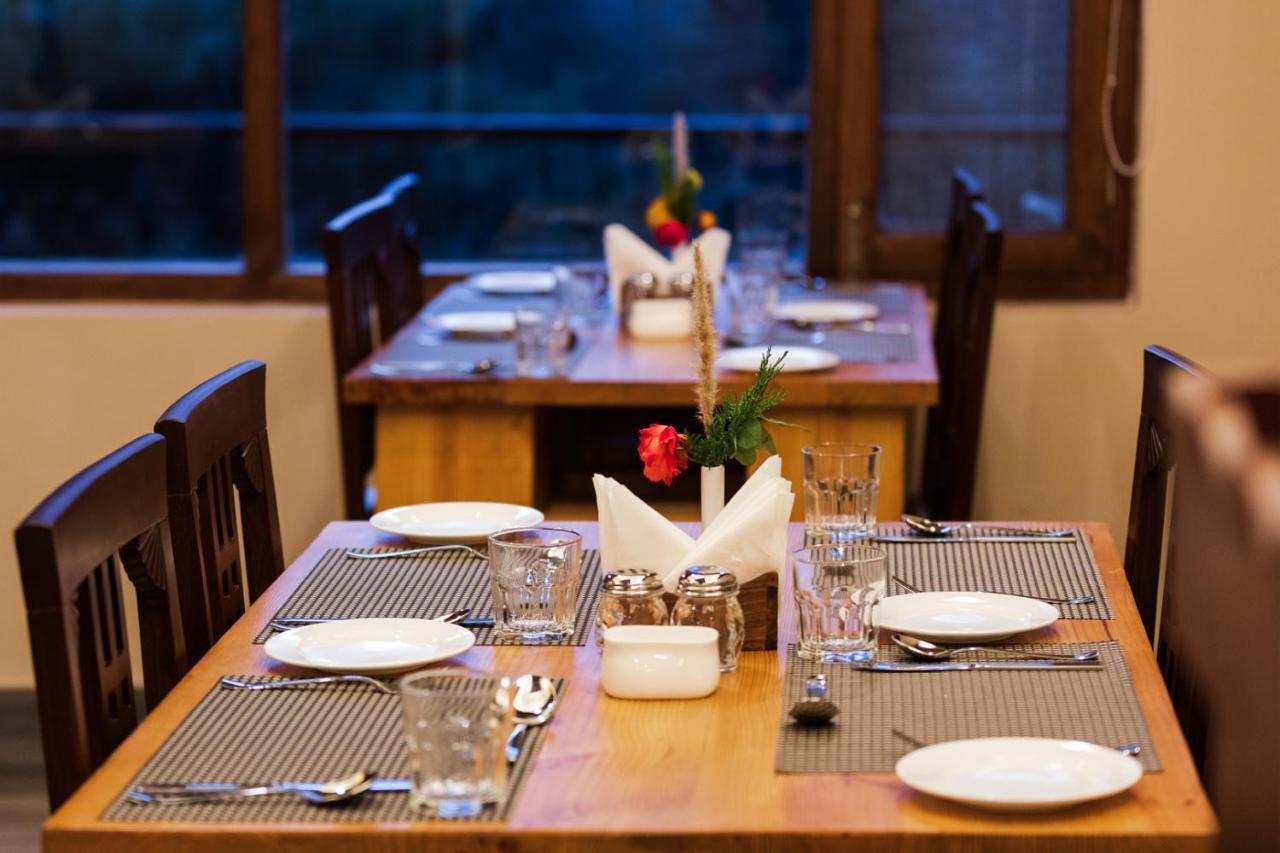 Aloka Resort Manāli Екстериор снимка