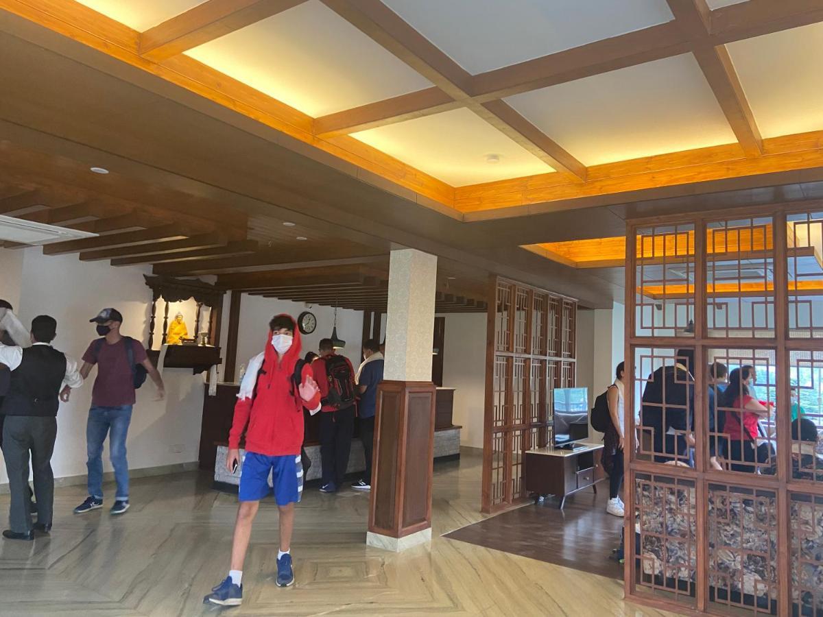 Aloka Resort Manāli Екстериор снимка