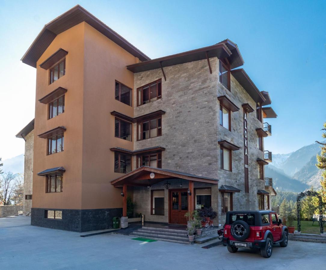 Aloka Resort Manāli Екстериор снимка