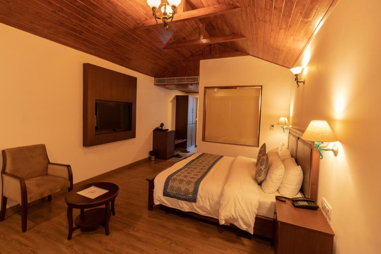 Aloka Resort Manāli Екстериор снимка